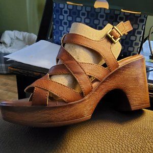 B.O.C. Womens Marybeth Tan Block-heel Platform Slip-on Sandals, size 6